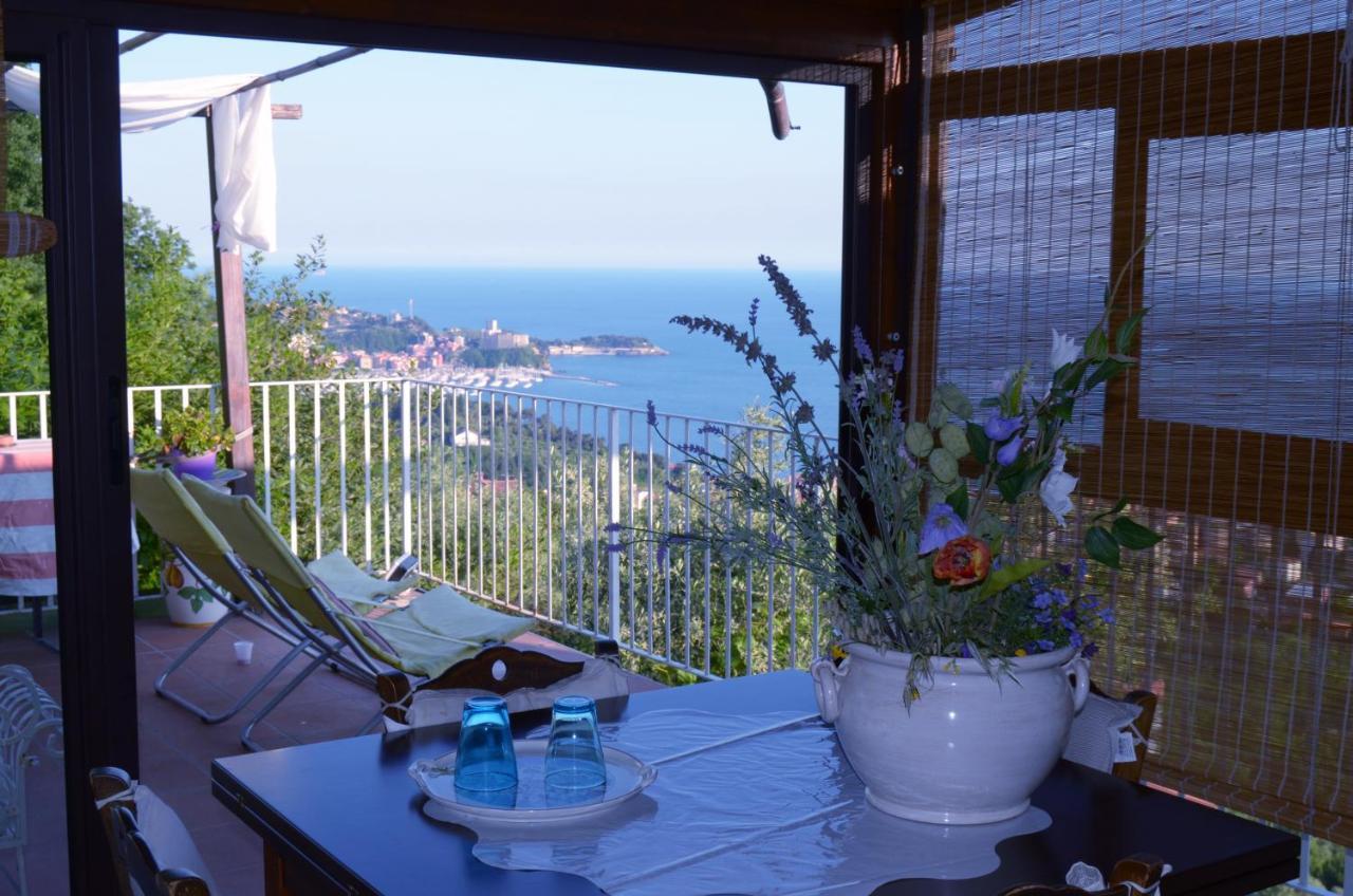 La Pineta Bed & Breakfast Pitelli Exterior photo